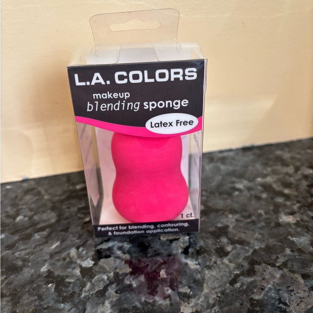 Blending Makeup Sponge Hot Pink  New!